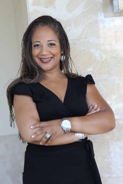 Donna Solstice International Realty Team, Donna
